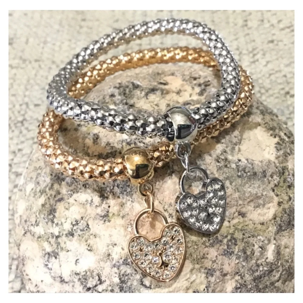 New! 2pc Gold Silver Rhinestone Heart Pendants Stretch Bracelet Set